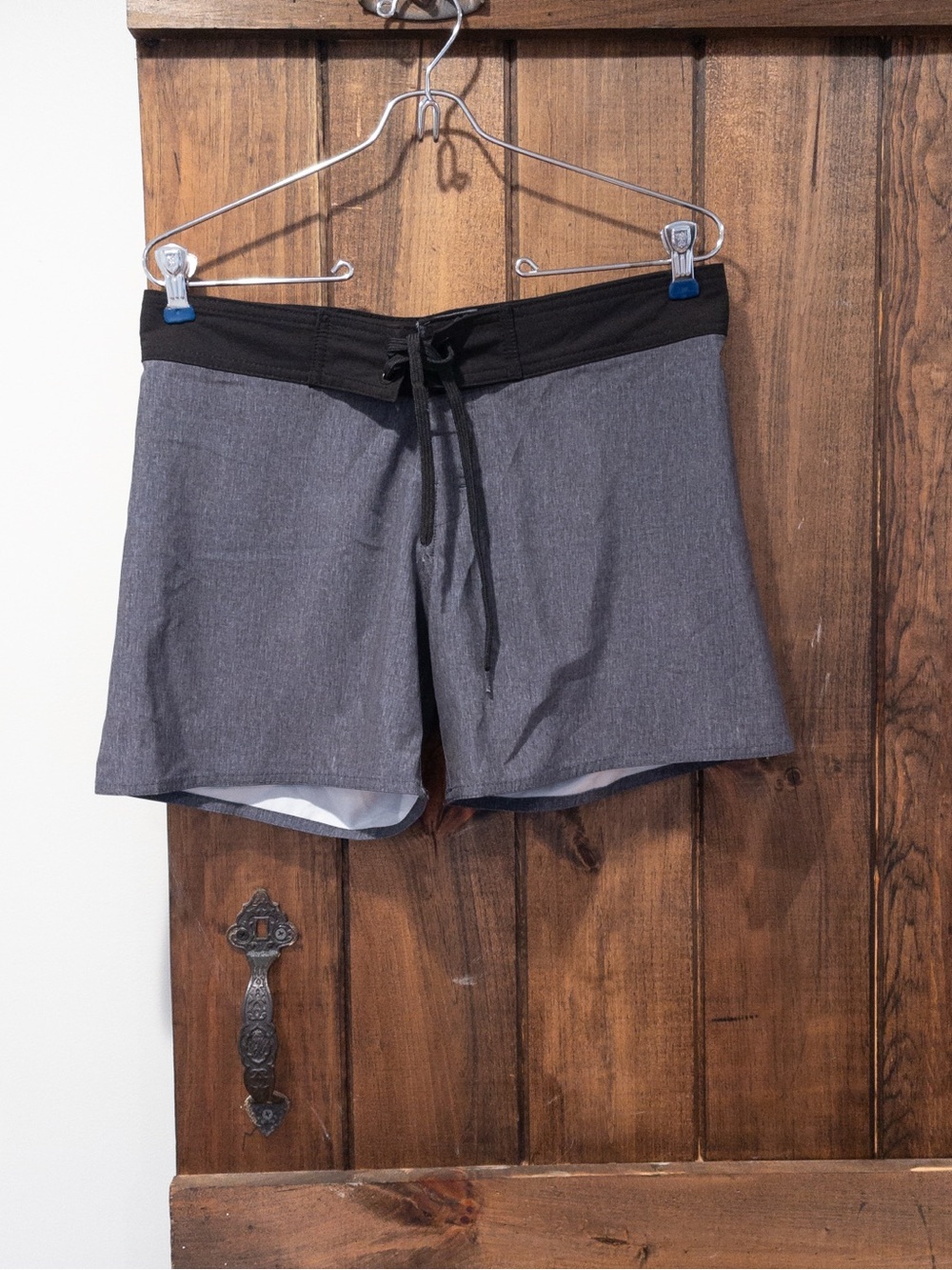 Women’s Burnside Butterfly Tab Heather Gray Dobby Surf Board Shorts Small